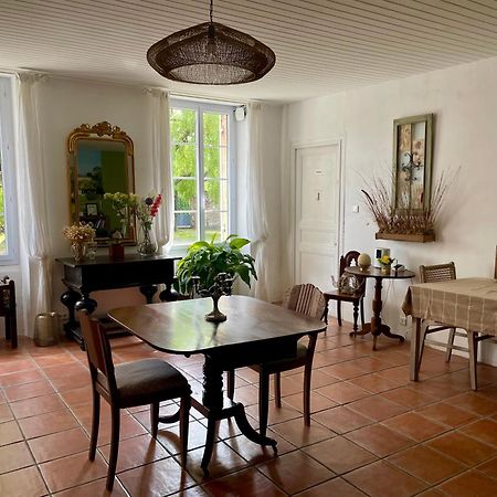 La Vigne D'Or Bed & Breakfast Teuillac Екстериор снимка