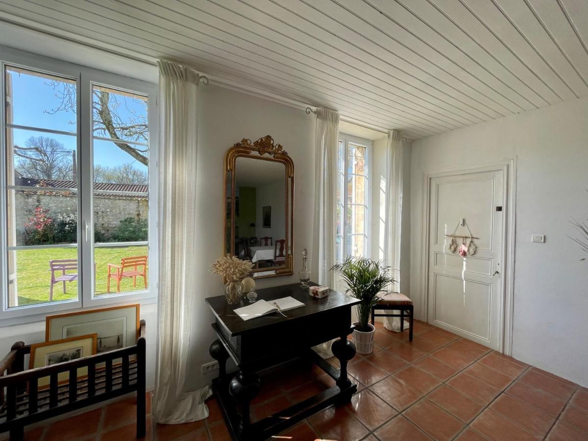 La Vigne D'Or Bed & Breakfast Teuillac Екстериор снимка