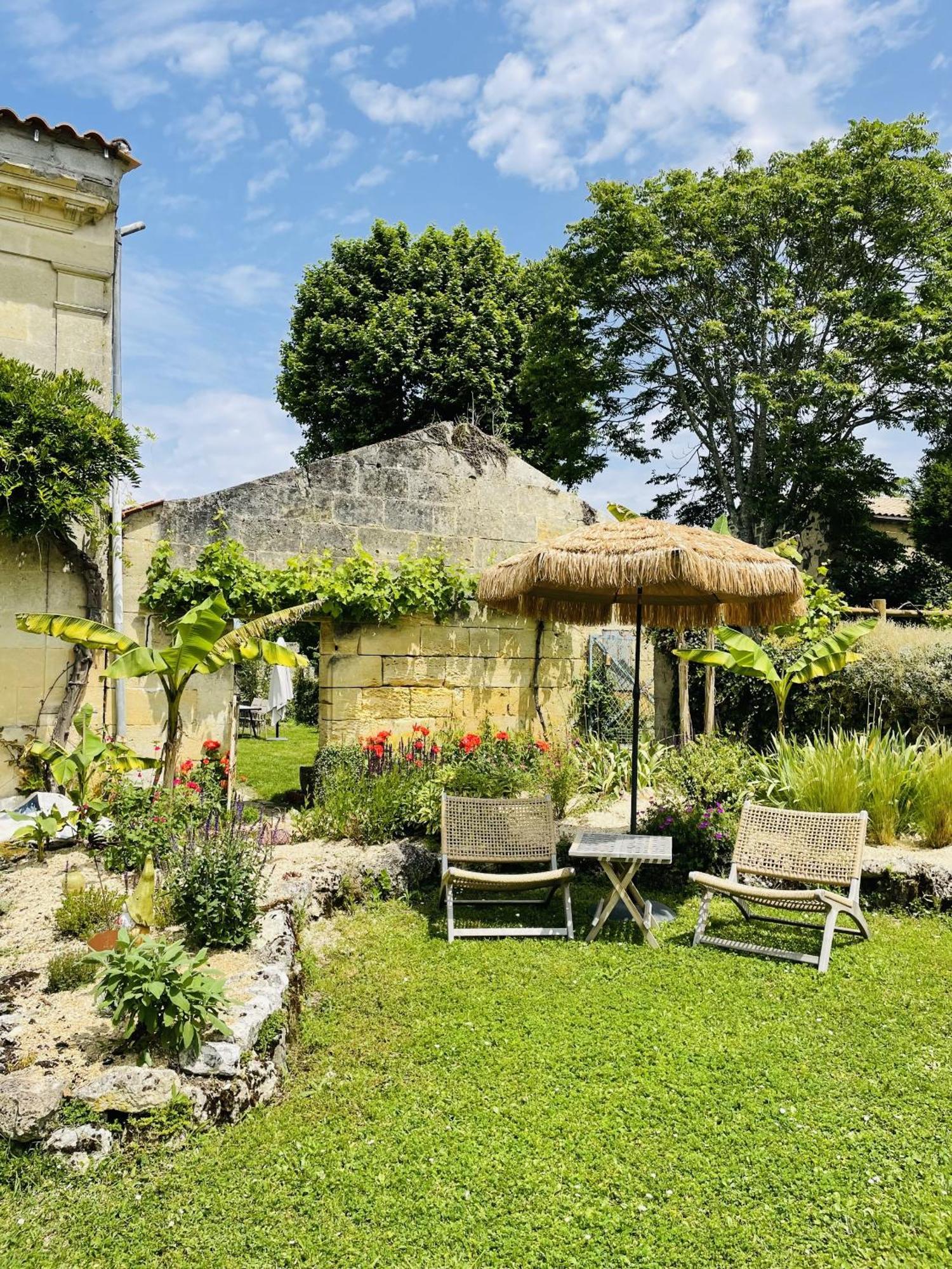 La Vigne D'Or Bed & Breakfast Teuillac Екстериор снимка